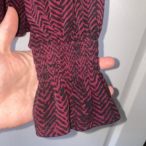 Banana Republic High Neck Blouse Color Burgundy - Picture 7 of 8